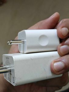 Combo Of 2 Charger Apple And Realme Not Working