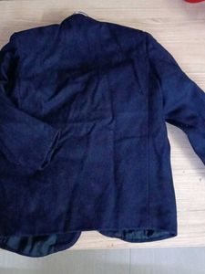 100% Pure Wool ⭐⭐New Navy Blue Blazer boy Or Girl