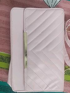 Chic Clutch