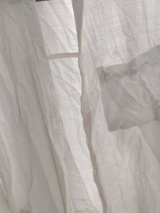 West side White Button-Up Shirt M