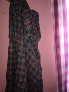 GENE Men&#39;s Checkered Shirt