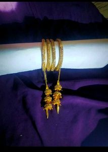 •Set of Neckpiece+ Mangtika &amp; ✨ Latkan Bangles•
