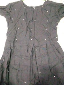 Long Frock Type For Festive And Fomal