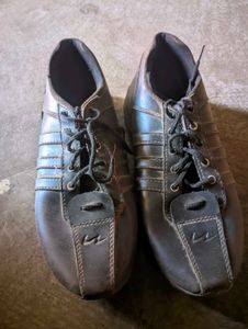 Black Shoes