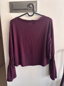 Bell sleeves top