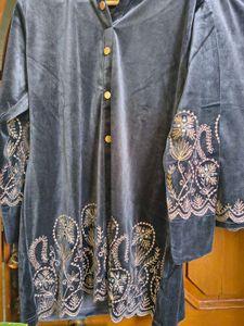 Embroidered Velvet Kurta Coord Set