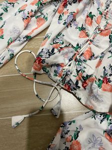 Floral Long Sleeves Top