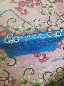 Women Sling Cum Handbag