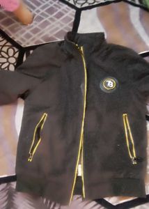 Black Simple Jacket
