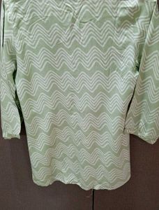 Elegant Green Printed Top