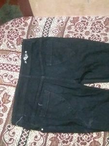 Women&#39;s Jeans