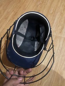 Criket helmet youth size little bit used