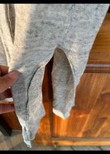 DKNY Authentic shrug