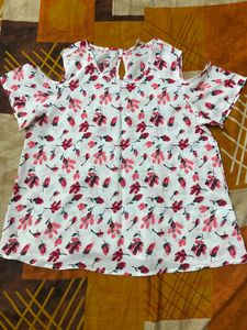 New Top With Shoulder Cut-outs