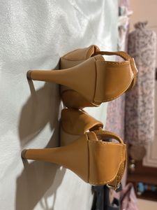 Mustard High Heel - Size 37 (uk4)