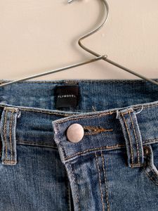 Flymodel Denim.