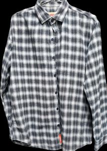 Levi&#39;s Plaid Flannel Shirt