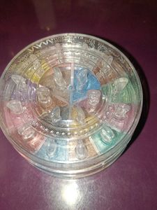 18 Color Shimmering Powder Eyeshadow