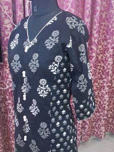 Elegant Black Floral Kurta N Plazoo