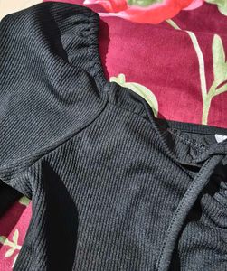 Little box Black Ruched Crop Top