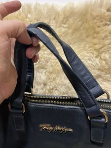 Tommy Hilfiger Handbag