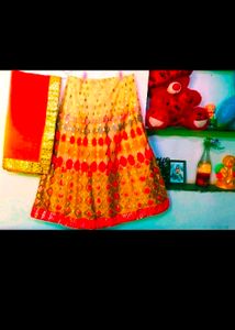 Women Net Stichted Lehenga