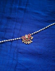 Elegant Pearl & Kundan necklace
