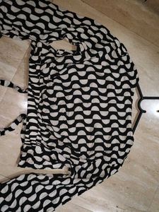 Black &amp; White Patterned Set