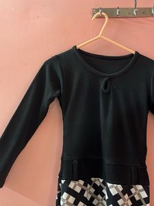 Girl&#39;s Black &amp; White Dress