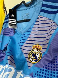 Real Madrid goalkeeper premium football Jersey
