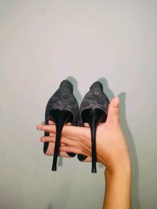 Elegant Boss Point Pencil Heel