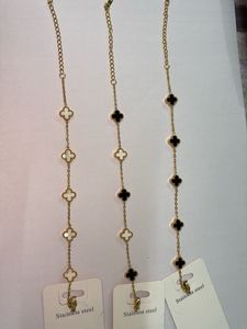 Clover Charm Necklace anti tarnish