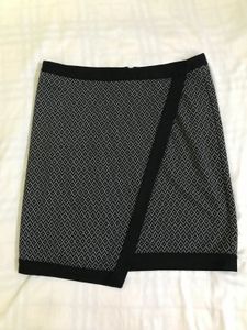 Soft N Stretchy Patterned Mini Skirt Waist 32