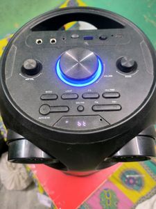 boAt PartyPal 200 LEDS 70 W worth 10k