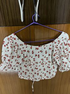 Floral Puff Sleeve Crop Top