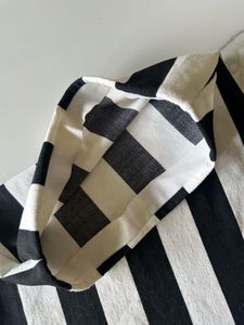 Monochrome Mini Skirt, Waist: 28-30