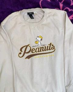 H&amp;M and Peanuts rare Graphic Sweatshirt