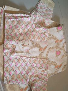 Off White 🤍 Saree