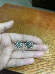 Fashion Studs Silver COLOUR