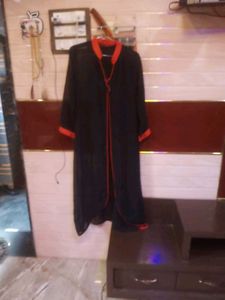 Black Shurg With Red Paipin