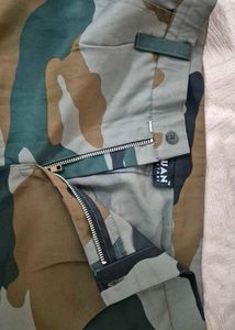 Lightweight Army Pants Size 32 | Comfortable Fit