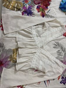 Elegant White Lace Top Backless