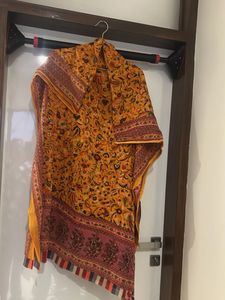 Gold Embroidered Kurti