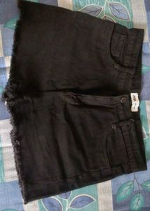 ZARA SHORTS