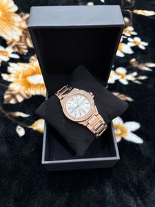 Replica Michael Kors Rose Gold Watch For Her