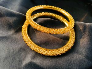 Gold Polish 1 Gr Bangles