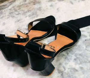 Free Earrings Black Heels For Women And Girls