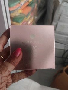 Lakme Compact