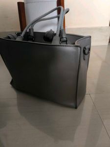 Van Heusen Handbag