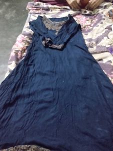 Elegant Blue Embroidered Kurta